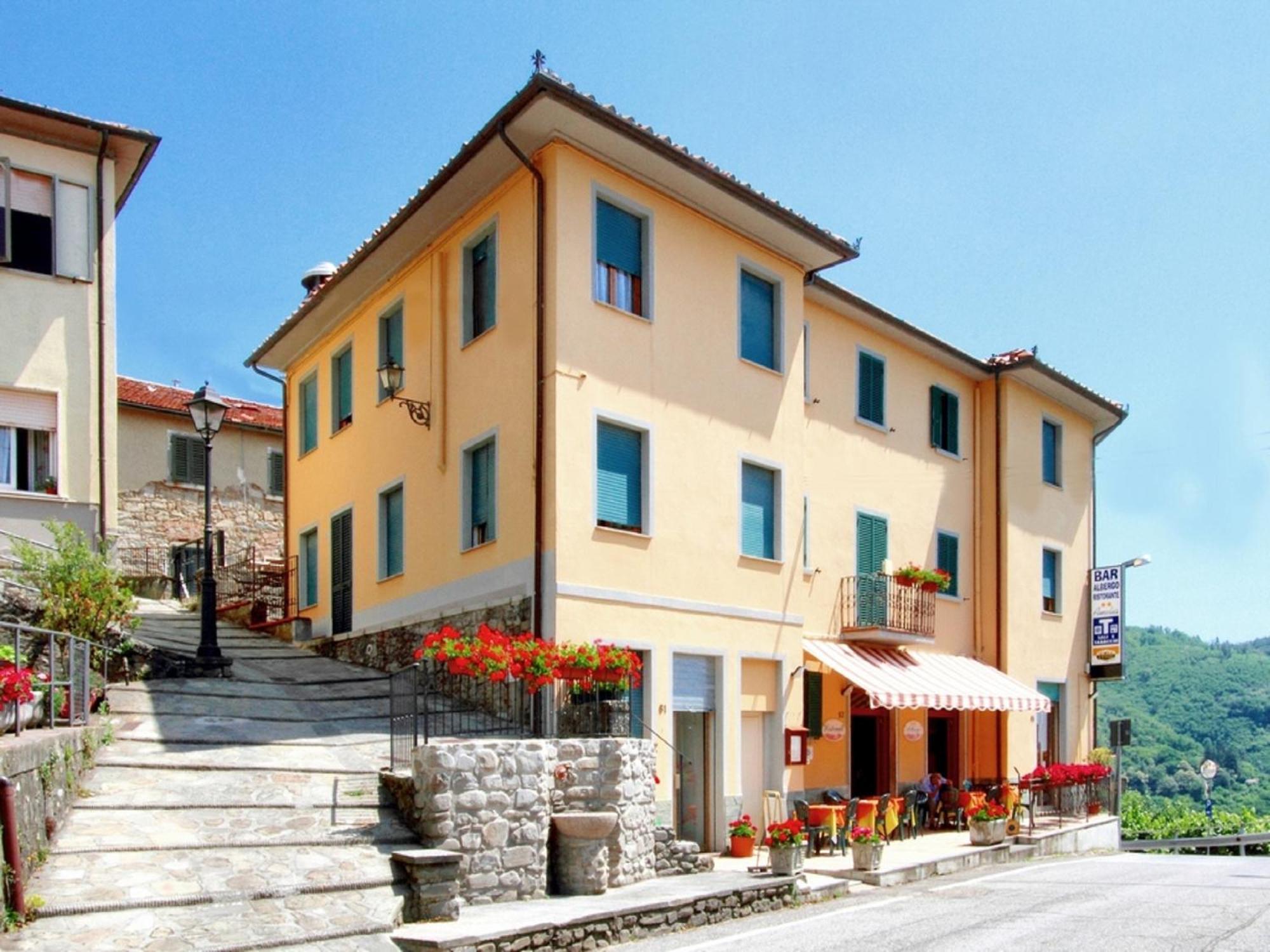 Amelia Hotel Momigno Εξωτερικό φωτογραφία