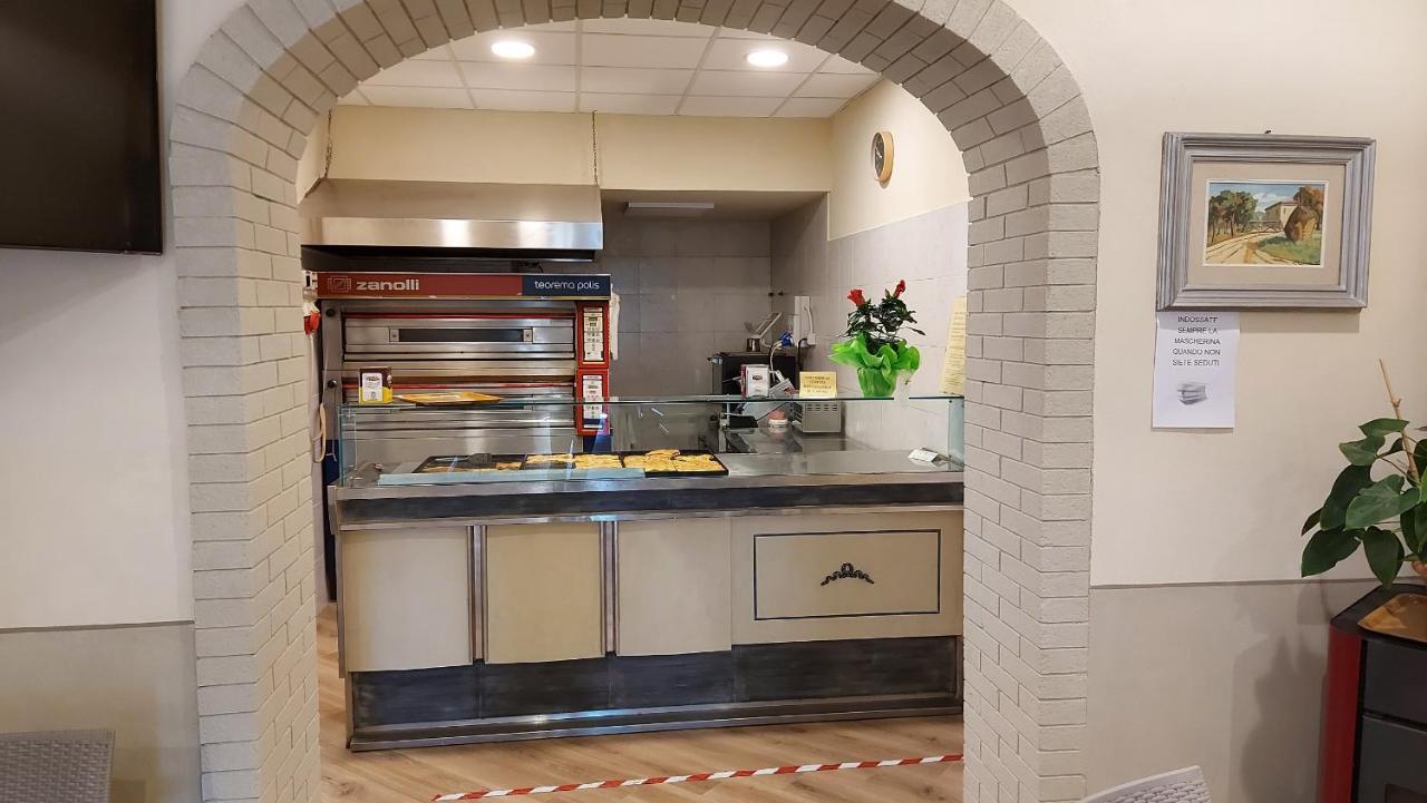 Amelia Hotel Momigno Εξωτερικό φωτογραφία